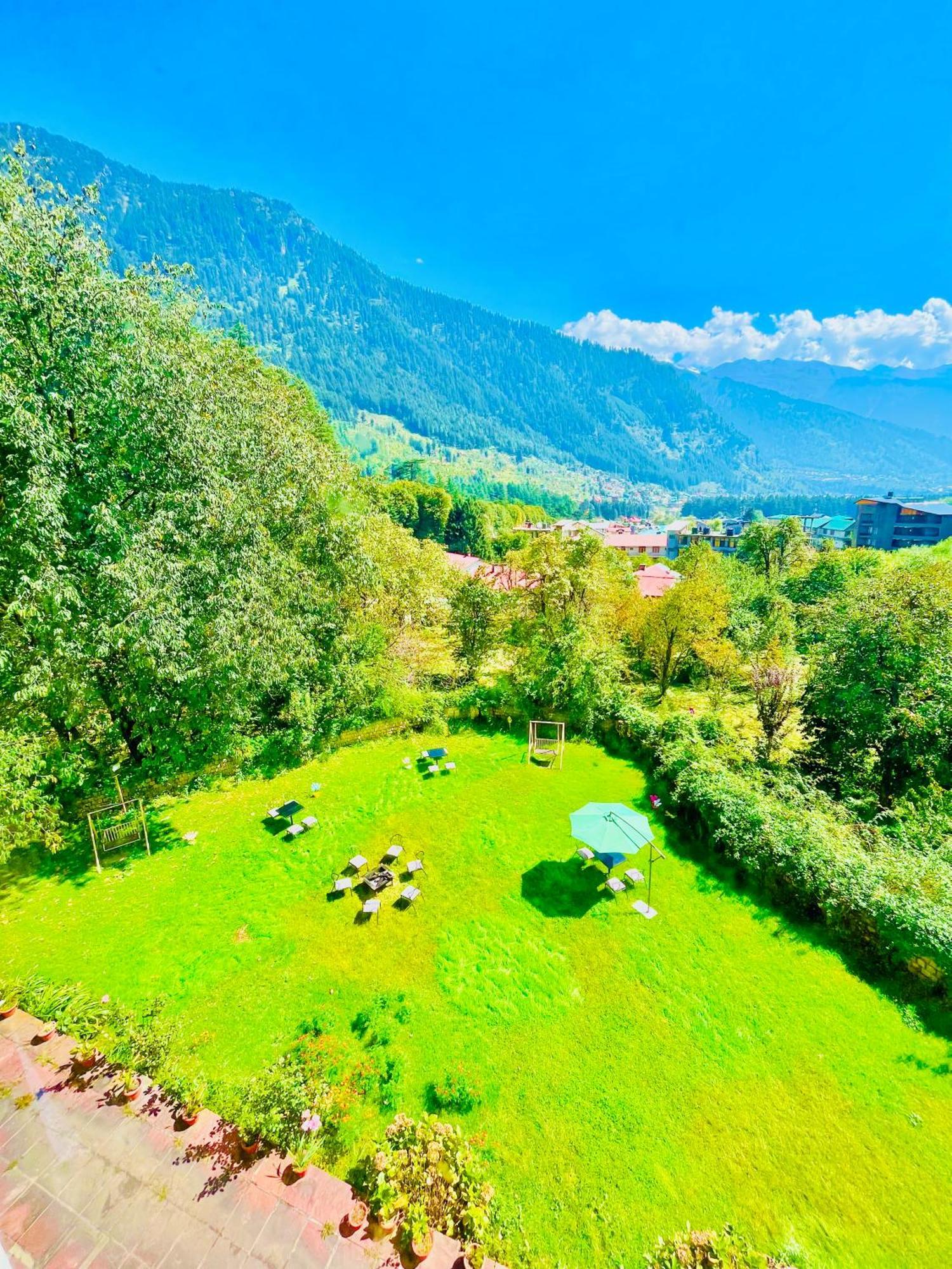 Sagar Resort !! Mountain View ! Luxury Stay ! Family Resort ! Private Parking ! Near Mall Road Manāli Eksteriør billede