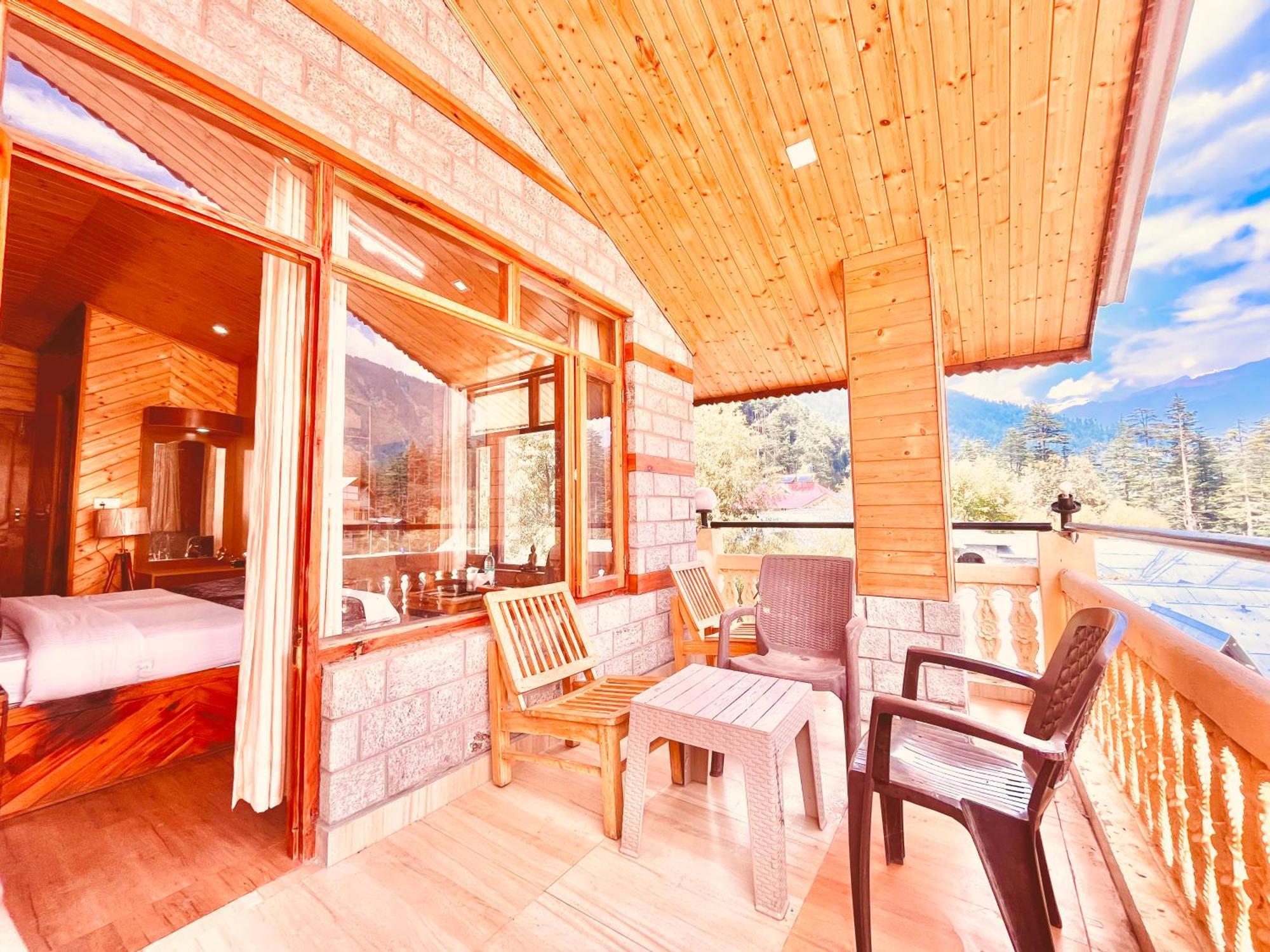 Sagar Resort !! Mountain View ! Luxury Stay ! Family Resort ! Private Parking ! Near Mall Road Manāli Eksteriør billede