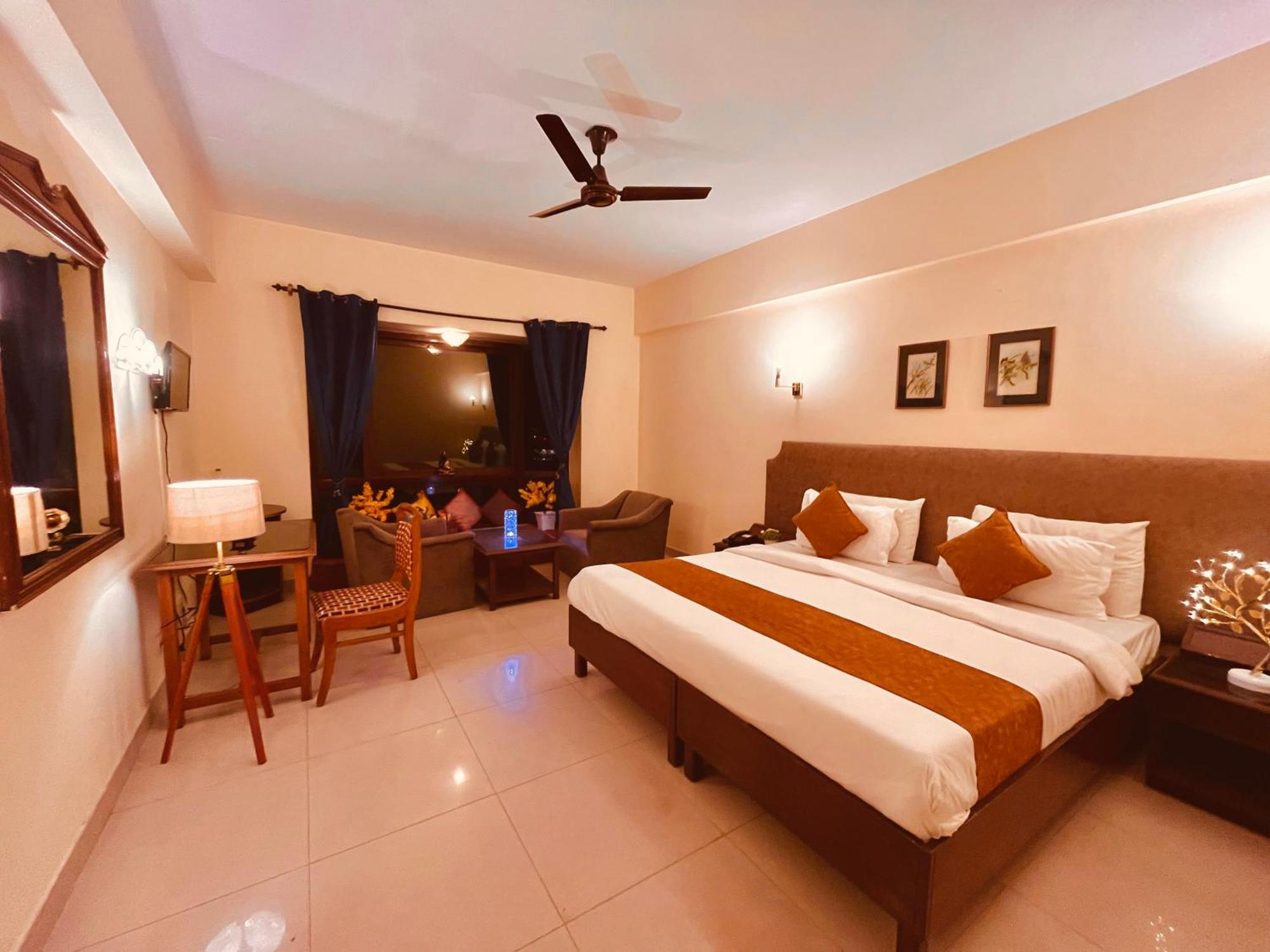 Sagar Resort !! Mountain View ! Luxury Stay ! Family Resort ! Private Parking ! Near Mall Road Manāli Eksteriør billede